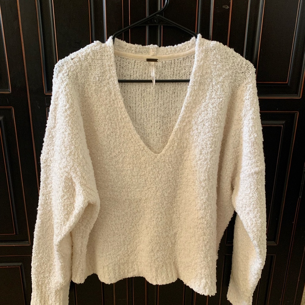 FREE PEOPLE Cream V-Neck Knit Sweater Super Soft Cozy SzM